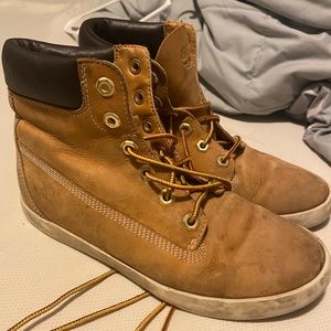 Women’s timberland hightops